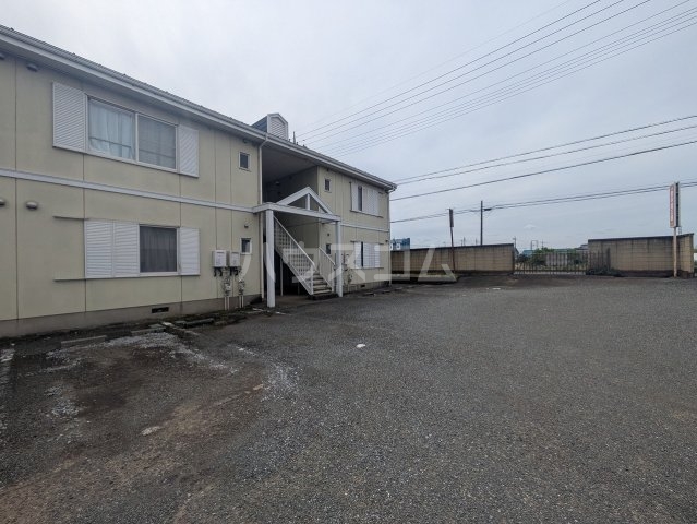 2/3 駐車場
