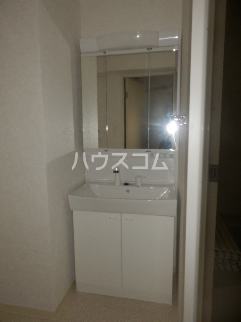 17/30 洗面