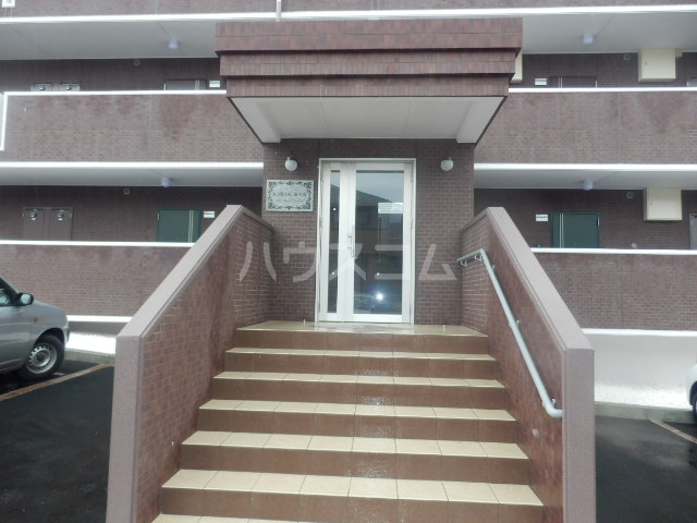 21/29 エントランス