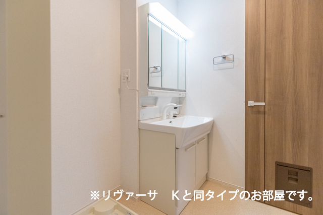 18/30 洗面