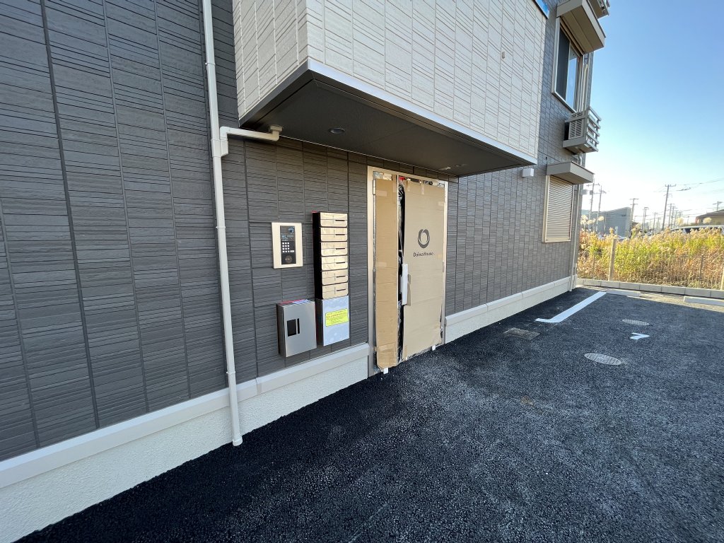 2/4 エントランス