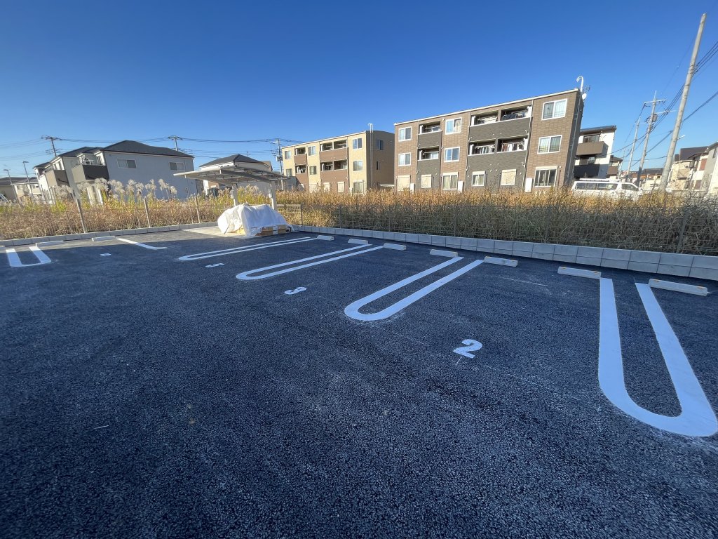2/4 駐車場