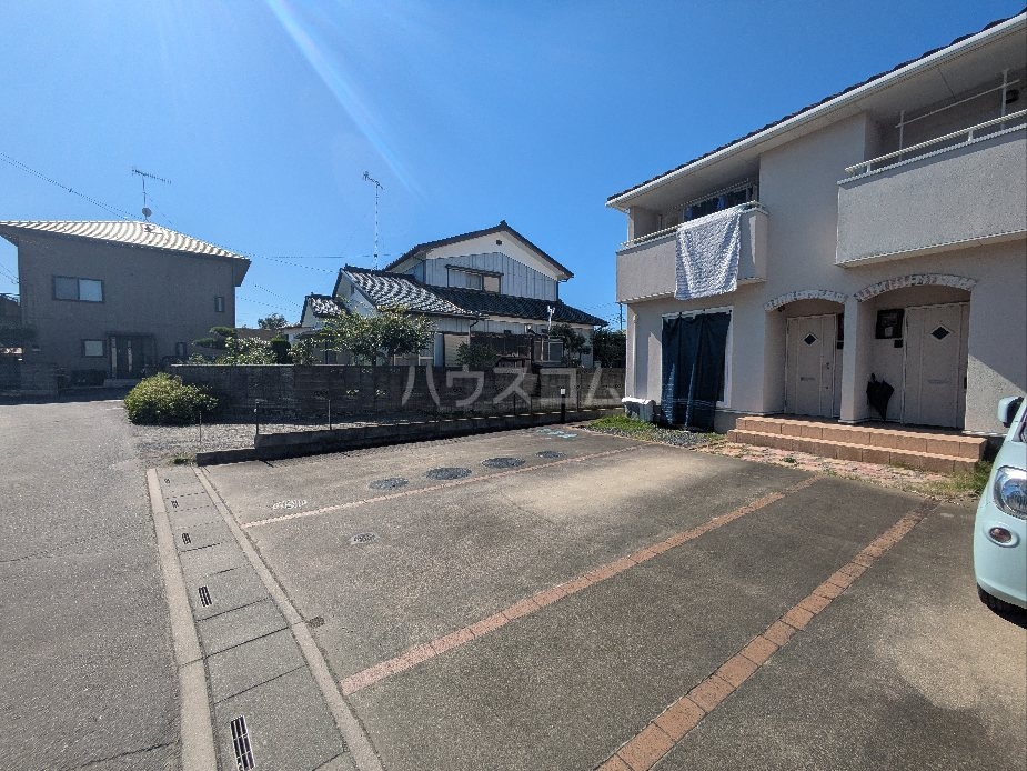 3/7 駐車場