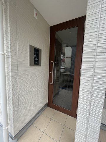 3/4 エントランス