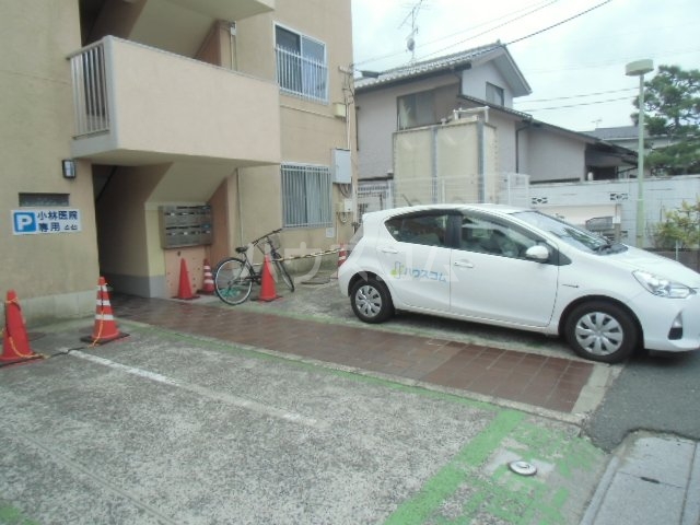 22/30 駐車場