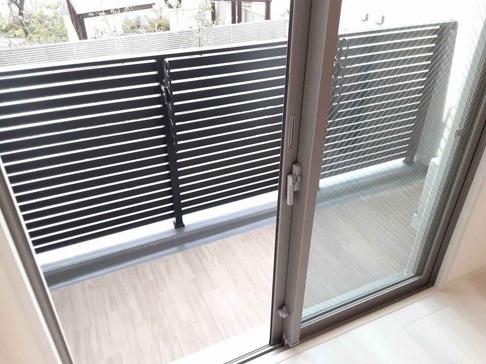 18/28 バルコニー