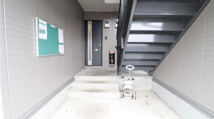 17/24 エントランス