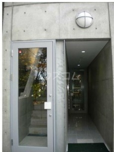 14/15 エントランス