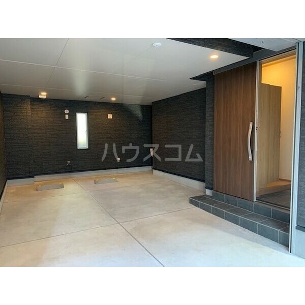 14/23 駐車場