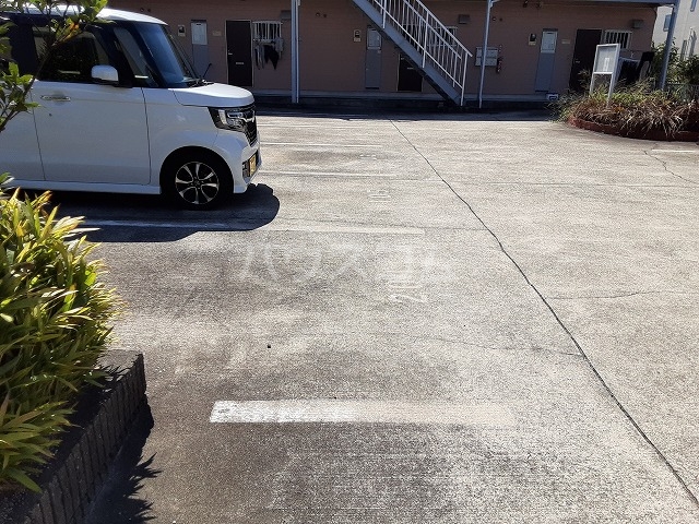 17/21 駐車場