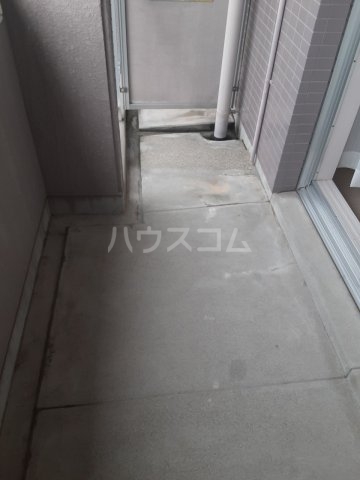 16/27 バルコニー