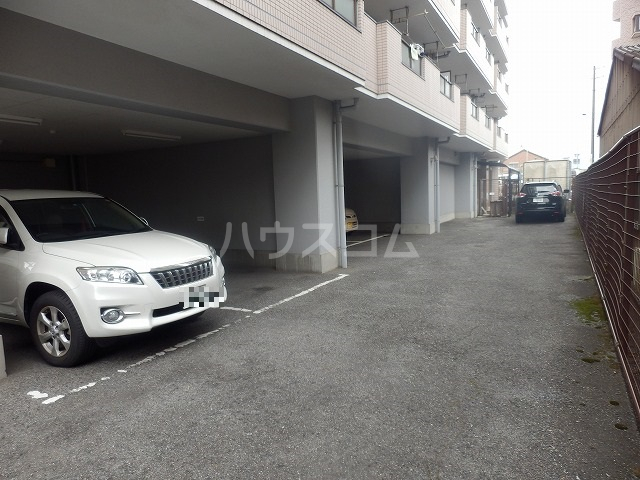 20/21 駐車場