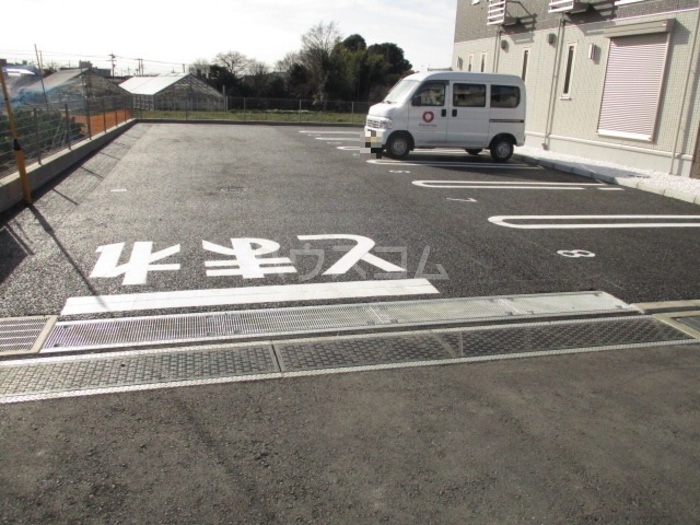4/5 駐車場