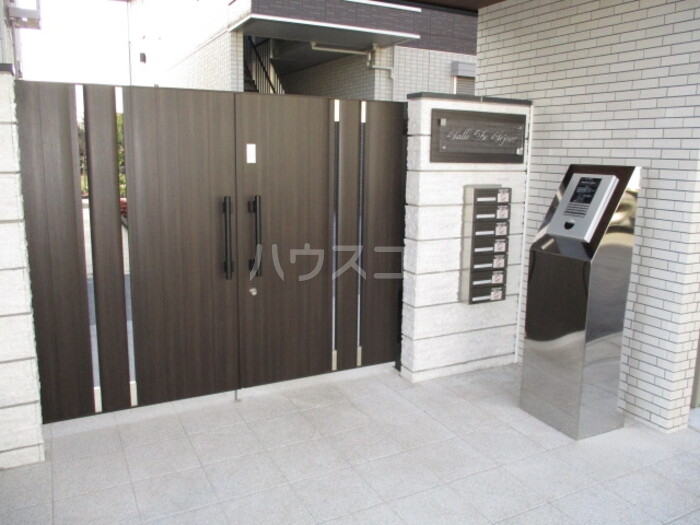 19/21 エントランス