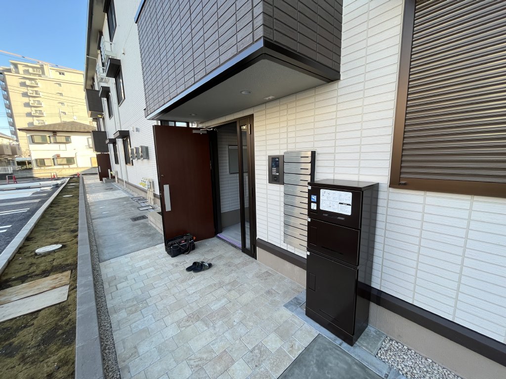 2/4 エントランス