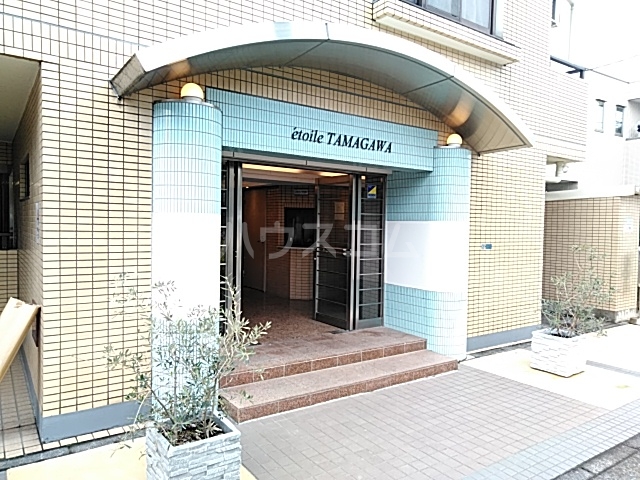 22/30 エントランス