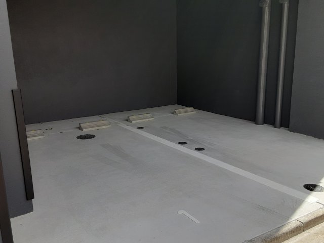 28/30 駐車場