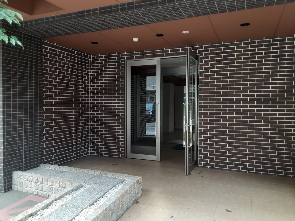 2/8 エントランス