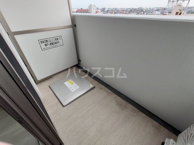 19/30 バルコニー