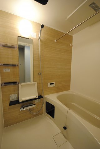 14/30 浴室
