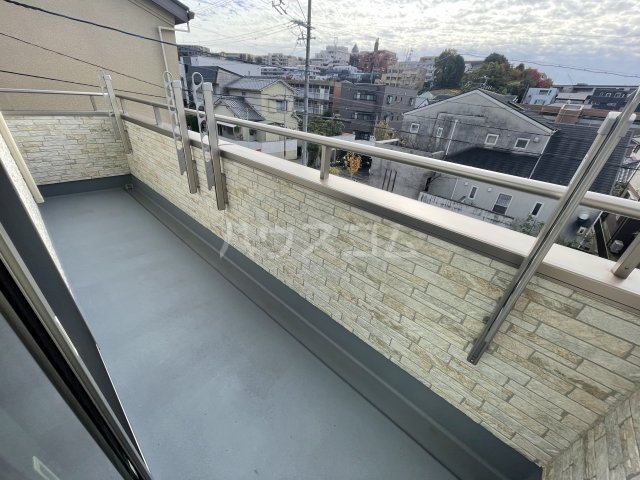 23/30 バルコニー