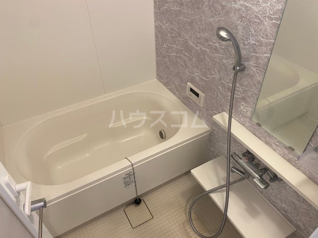 16/30 浴室