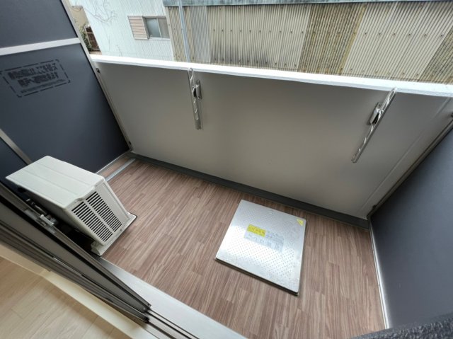 19/30 バルコニー