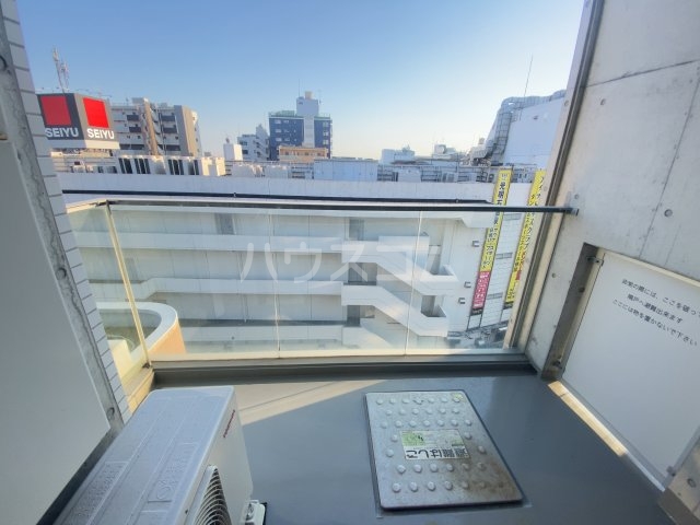 13/30 バルコニー
