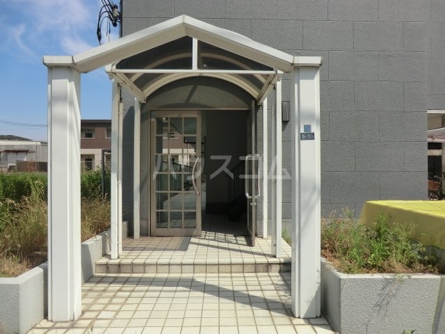 20/27 エントランス