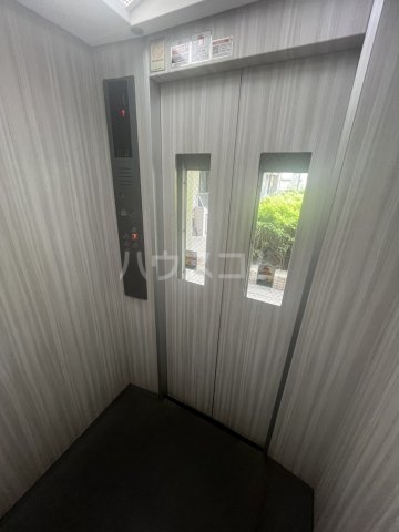 19/28 バルコニー