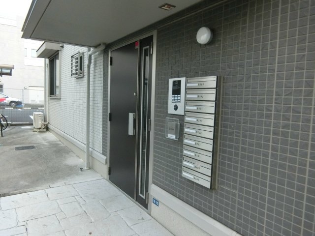 24/29 エントランス