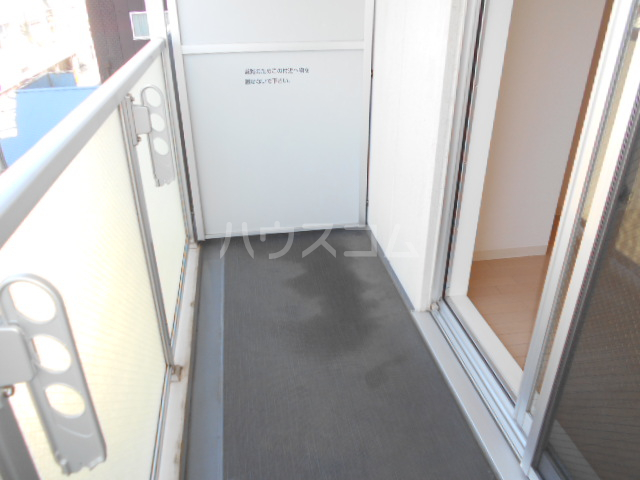 21/30 バルコニー