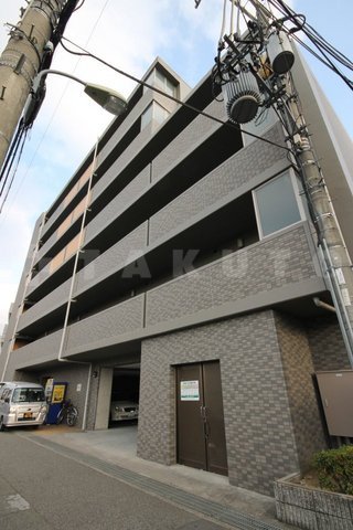 13/20 エントランス