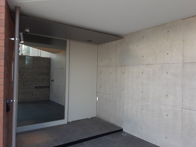 29/30 エントランス