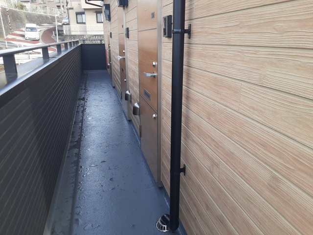 23/24 エントランス