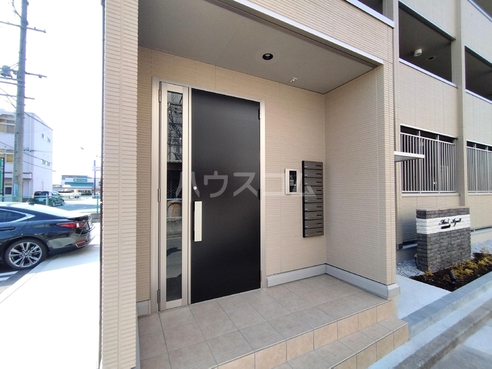 15/26 エントランス