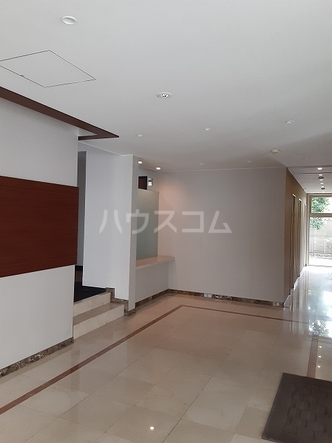 29/30 エントランス