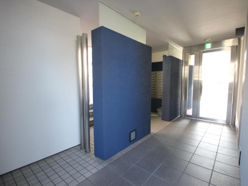 13/23 エントランス