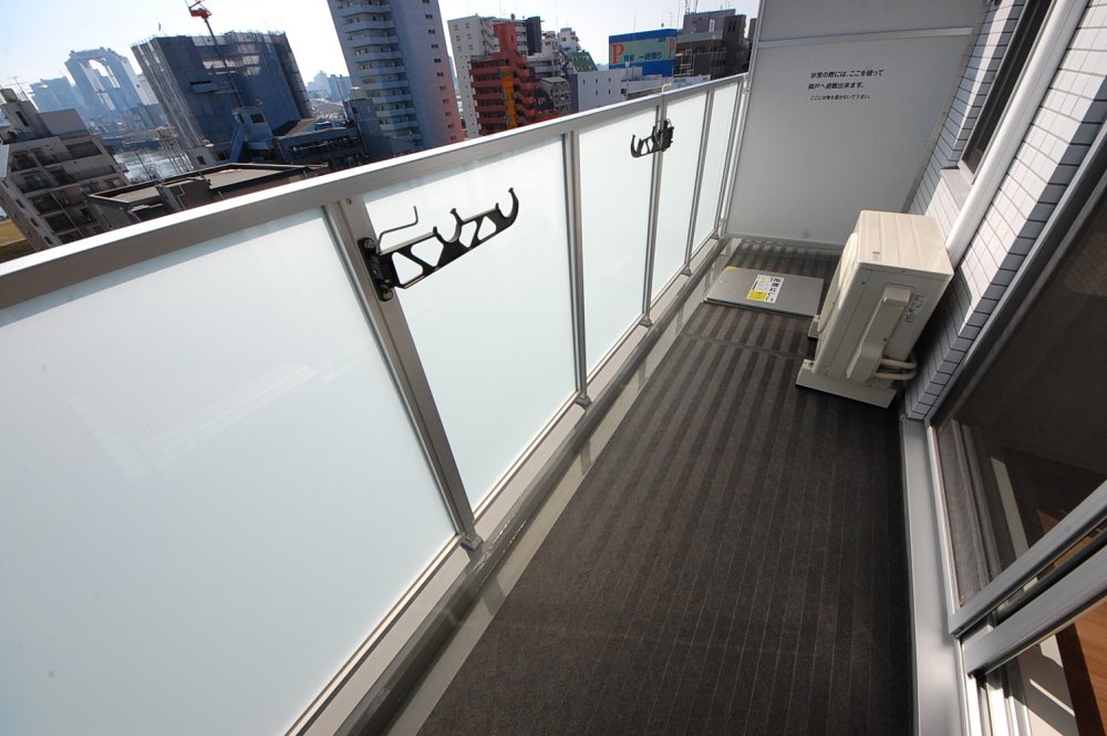 25/30 バルコニー