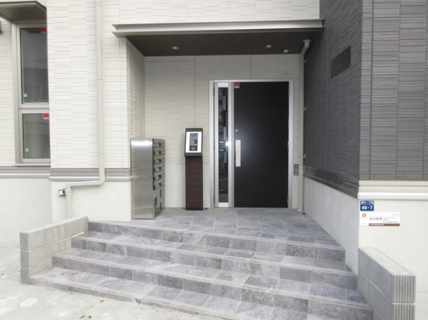 19/28 エントランス