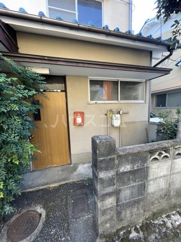 18/24 エントランス