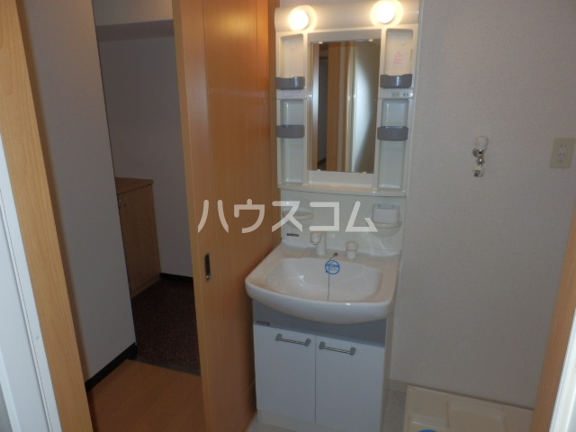 13/30 洗面