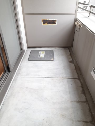 18/30 バルコニー