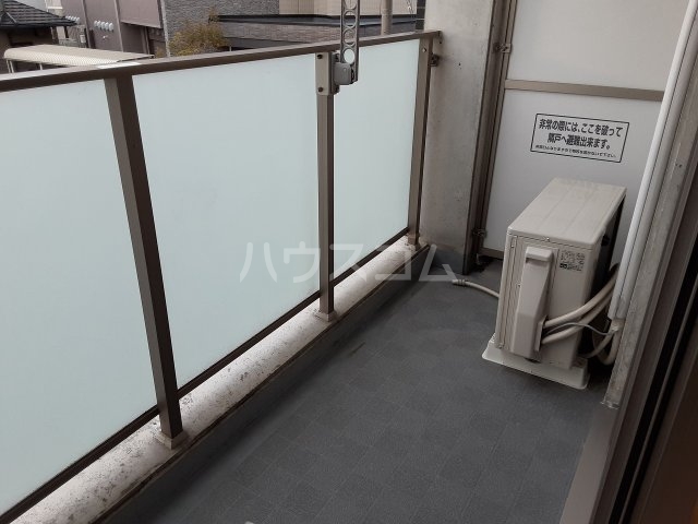 19/30 バルコニー