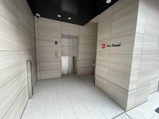 25/30 エントランス