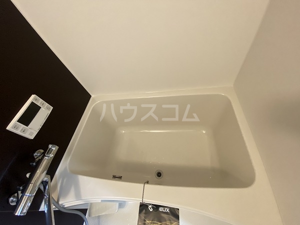 13/30 浴室