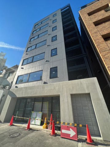 25/30 エントランス