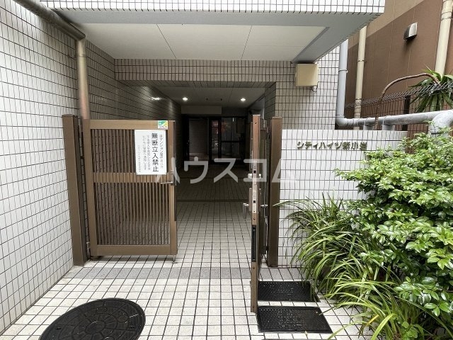 13/22 エントランス