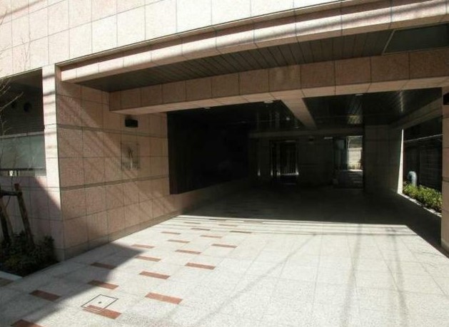 19/26 エントランス