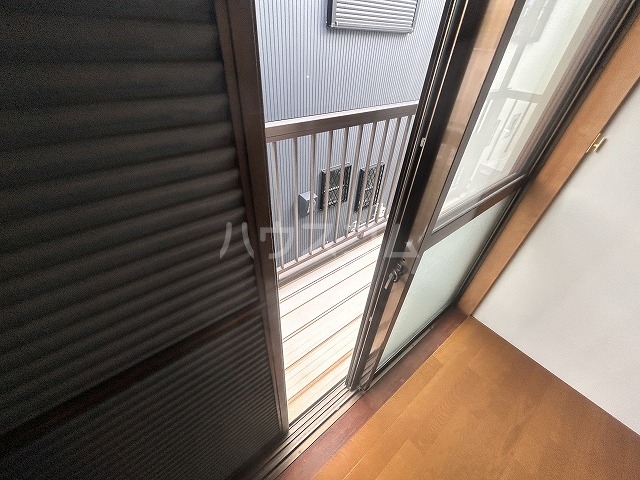 23/28 バルコニー